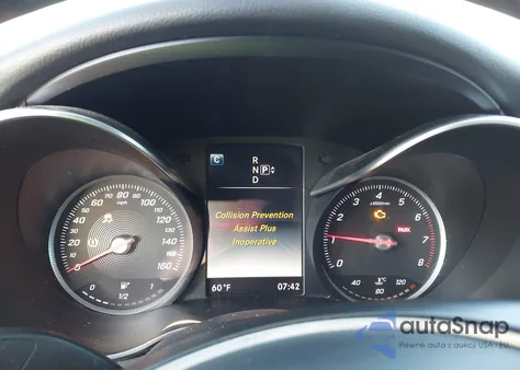 2015 Mercedes-Benz C 300 из США, поврежденный, VIN 55SWF4JB0FU081557